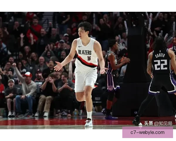 杨瀚森低迷仍获约基奇赞鼓励声